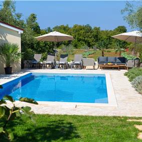 3 Bedroom Krk Island Villa with Pool and Garden, Sleeps 6